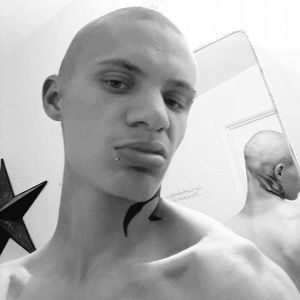 Meet your Posher, Tylor